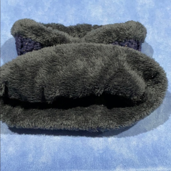 Item #236 NWT Matching Beanie w/ Turtleneck Scarf - Picture 6 of 6